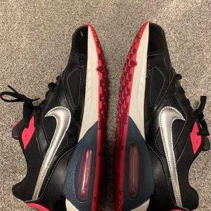 Black and pink Nike Air Max